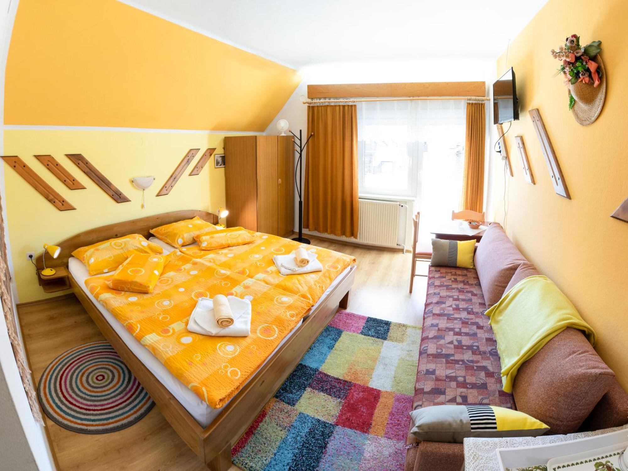 Apartments And Rooms Razen Bohinj Eksteriør bilde