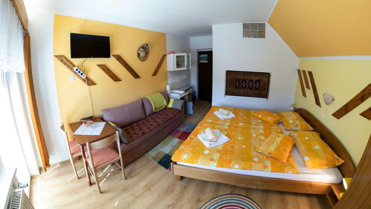 Apartments And Rooms Razen Bohinj Eksteriør bilde